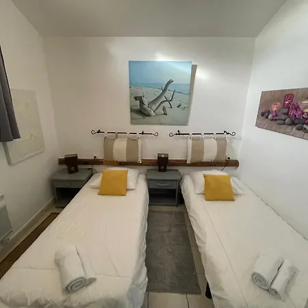 - Mas Saint-louis - Piscine Chauffee